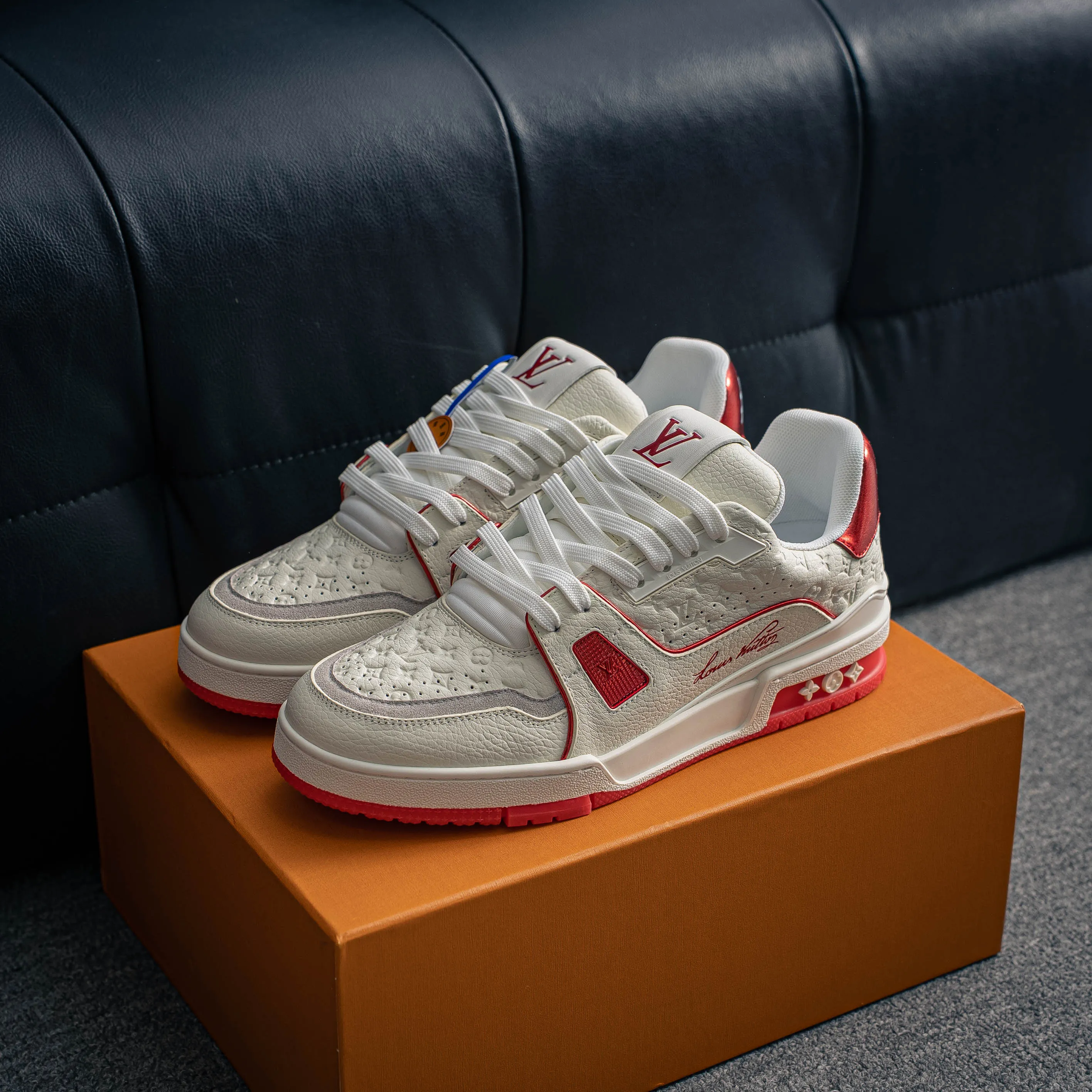 # LV- - trainer 2026 New Arrival 1：1 ！！ Shoes Cowhide Leather ， LOGO ， Breathable ， 。